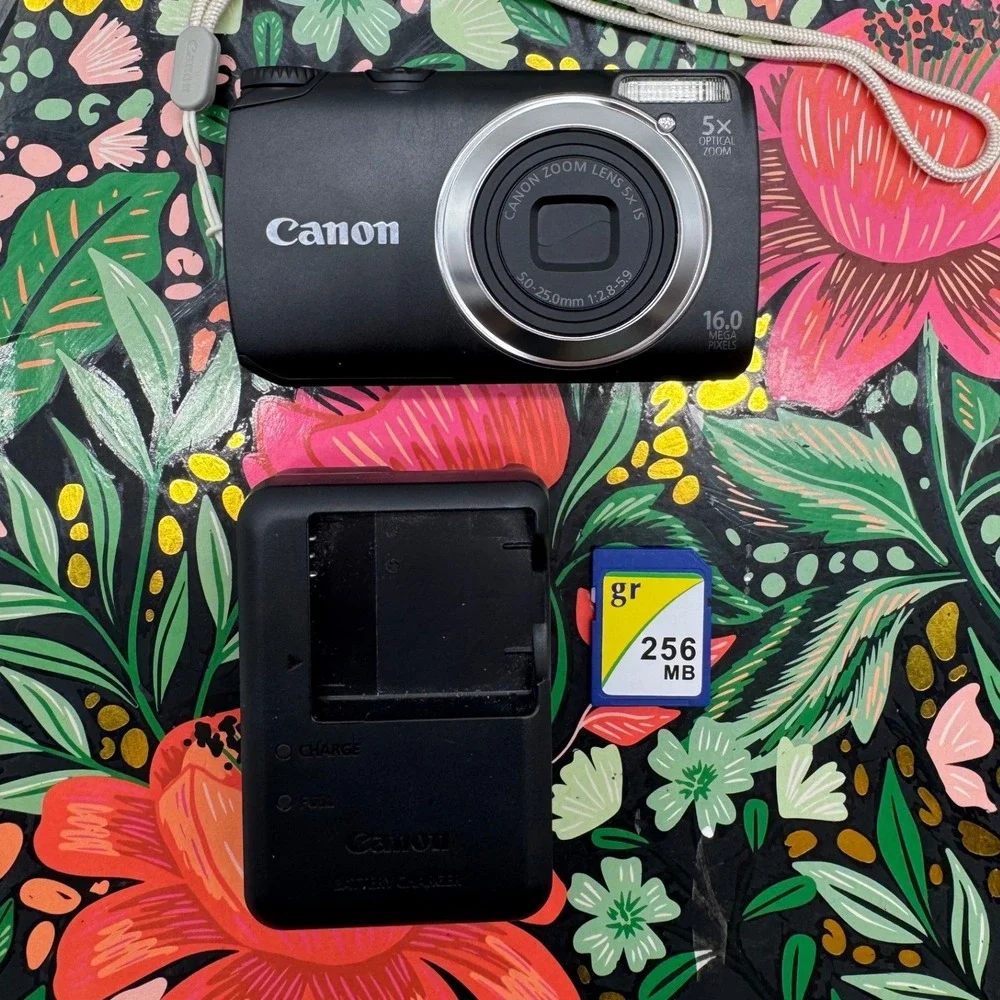 Canon PowerShot A2500 16.0MP Digital Camera Black 5x Optical Zoom Bundle